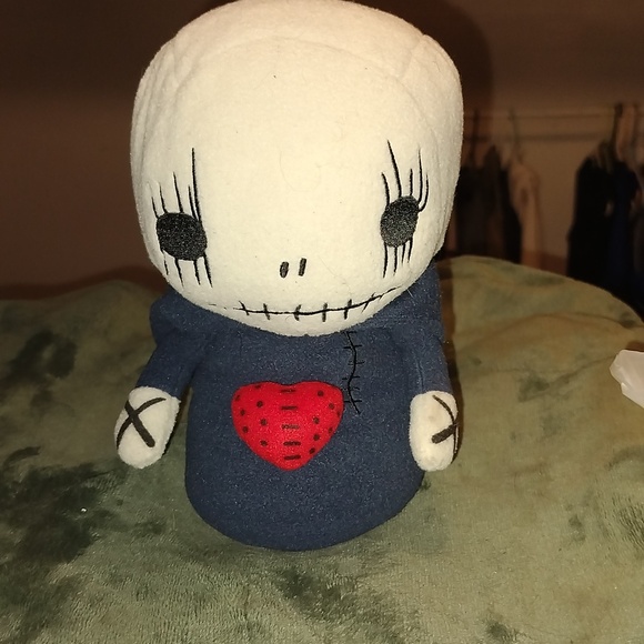 Plush - Picture 3 of 4